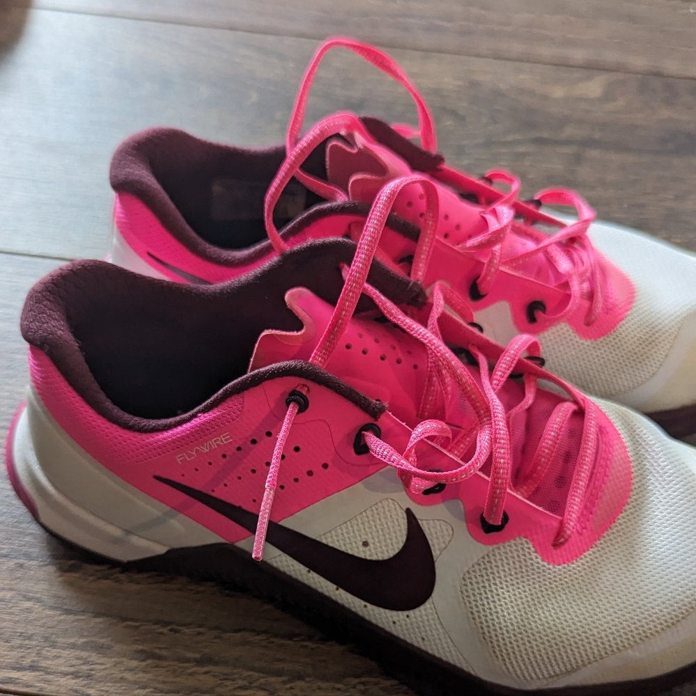 Women's Nike Metcon 2